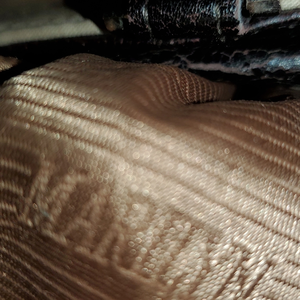 Marilyn Monroe Red and Black Tote Bag - Picture 9 of 10